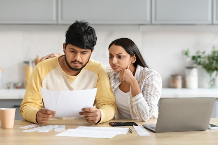 Top 7 Reasons to Hire a Settle Loan Expert for Your Loan Settlement